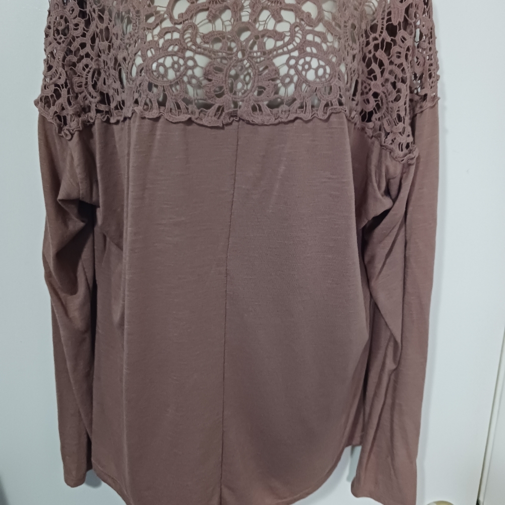 Women's vanity long sleeve pullover lace top blouse size 2x come color brown